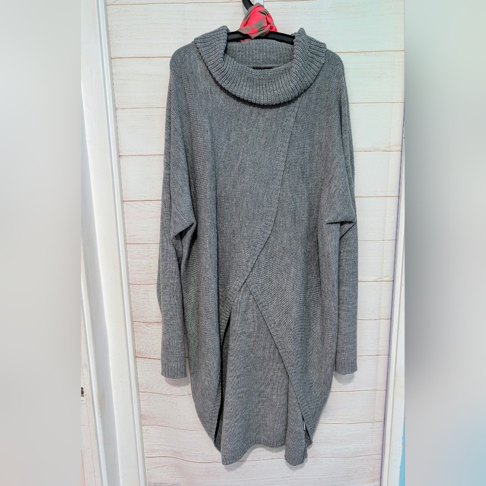 Euc Gorgeous Long Fashion Nova  Mock Neck Sweater Size 3X W/ Infinity Scarf 🧣😁